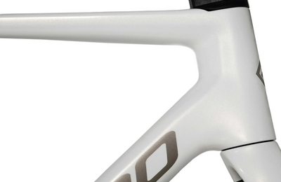 Megamo Raise 05 CW 2026 White #2