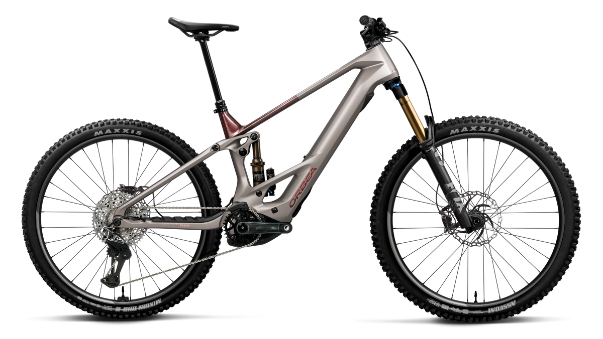 Orbea Wild TR M-TEAM 2027 Desert Rose Matt/Burning Ashes C. View Gloss